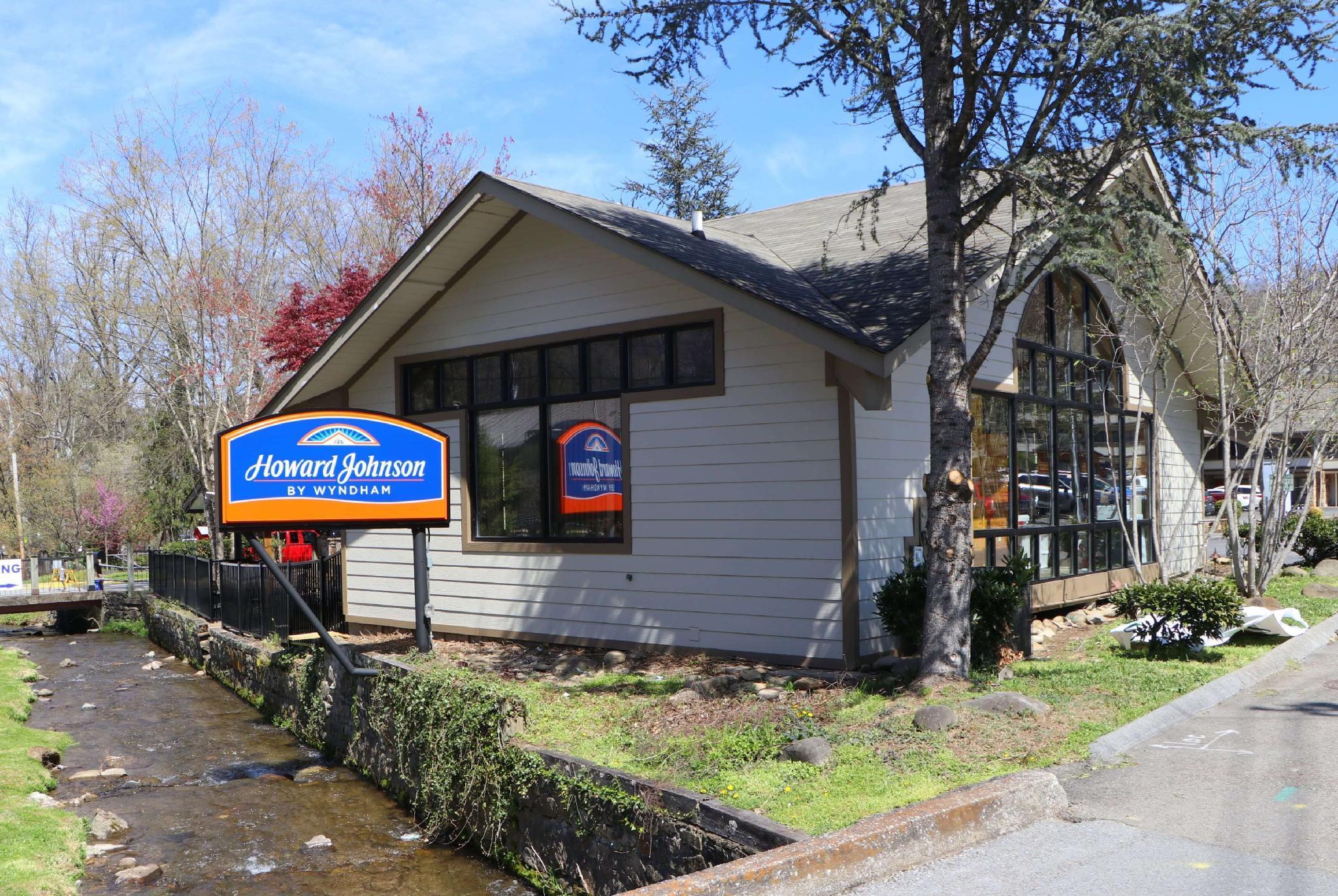 Howard Johnson By Wyndham Downtown Gatlinburg Exterior foto